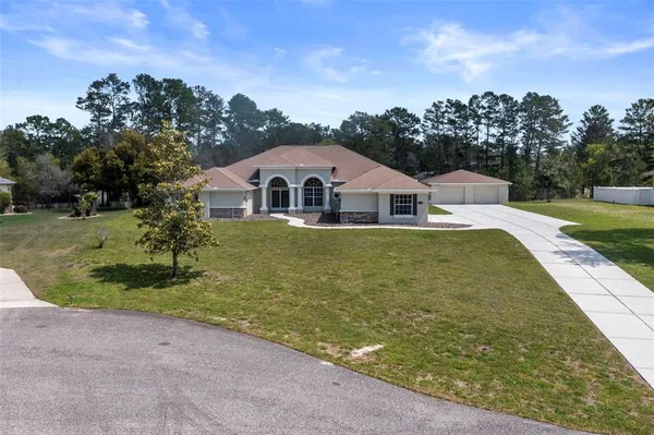 $750,000 | 10130 Lazy Days Court, Weeki Wachee, FL 34613