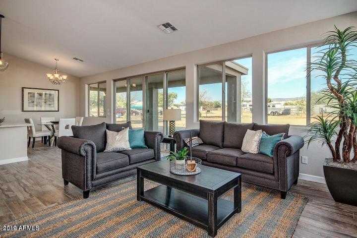 17534 East Milton, Unit 5 Rio Verde, AZ 85263 - Photo 7 of 9 great room