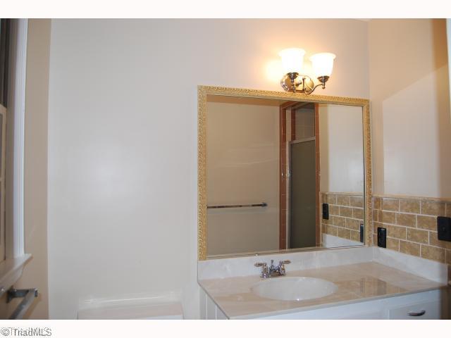 3309 Midkiff Road Winston-Salem, NC 27106 - Photo 14 of 15 Master Bath/Spa.