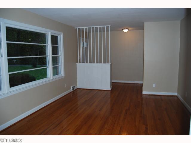 3309 Midkiff Road Winston-Salem, NC 27106 - Photo 7 of 15 Living Room.