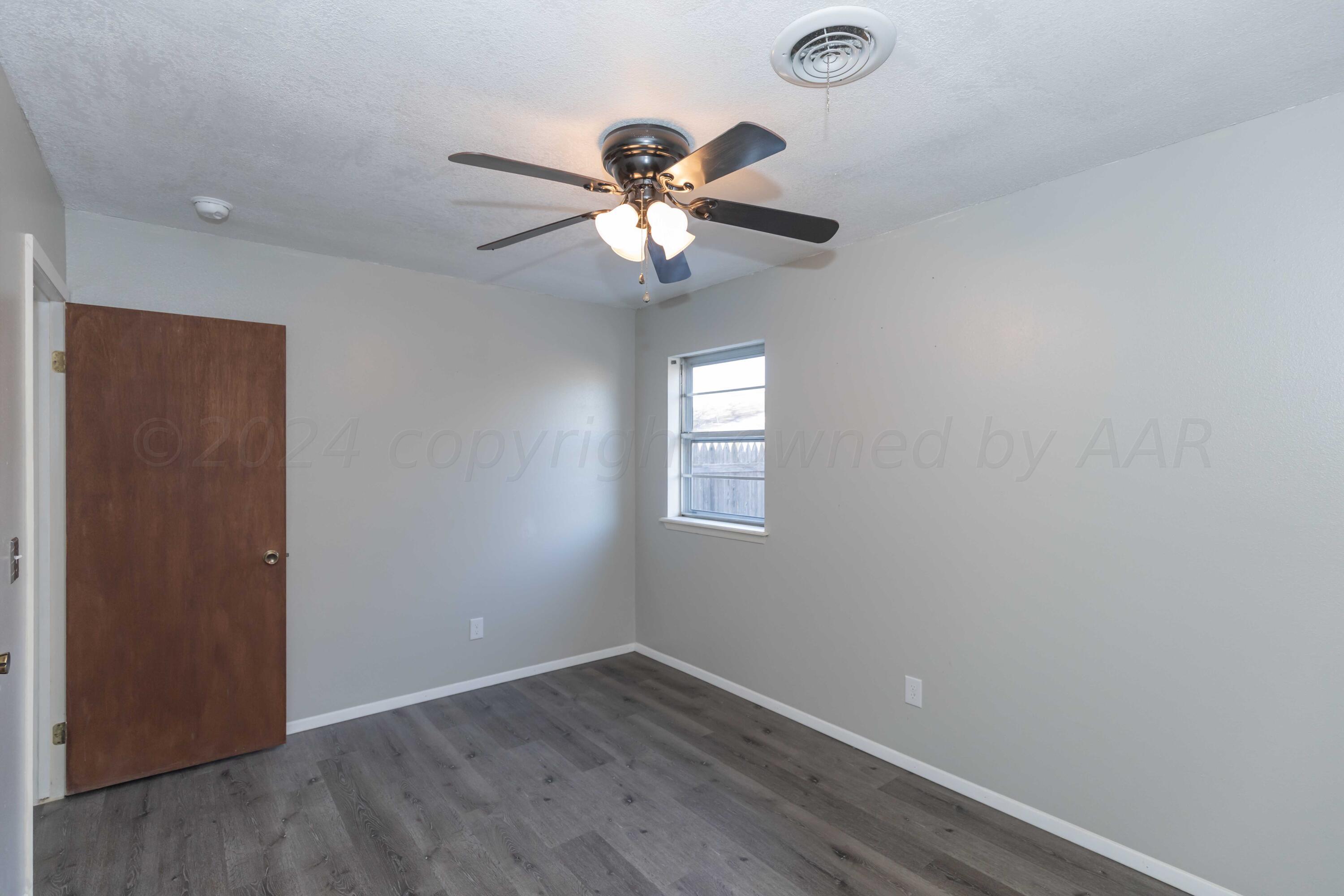 5144 Susan Drive Amarillo, TX 79110 - Photo 22 of 40 BEDROOM 2 VIEW 2