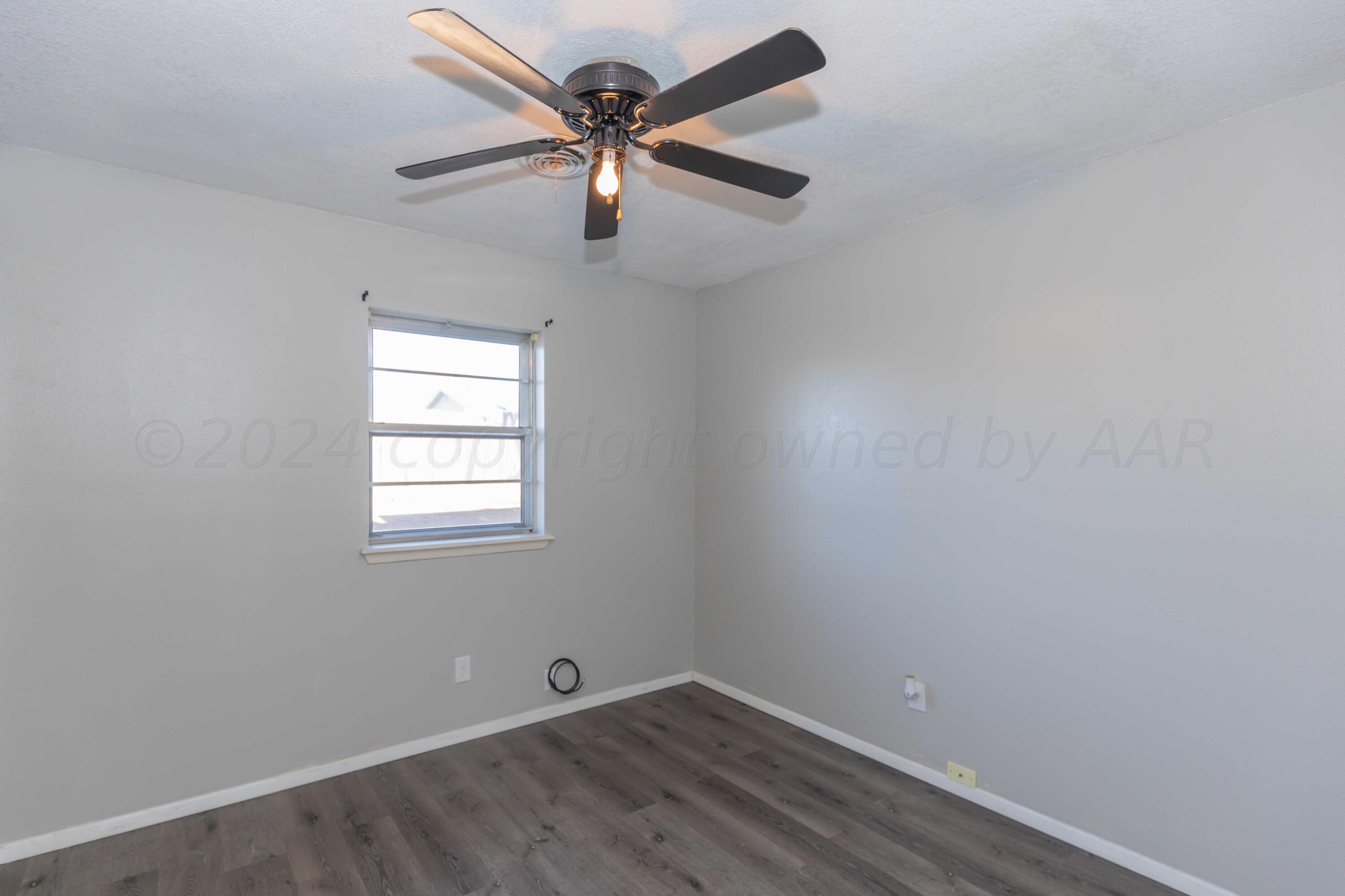 5144 Susan Drive Amarillo, TX 79110 - Photo 29 of 40 BEDROOM 3 VIEW 1