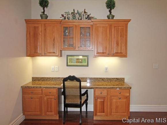 421 Maggie Drive Springfield, IL 62711 - Photo 5 of 24 Gallery Image 5