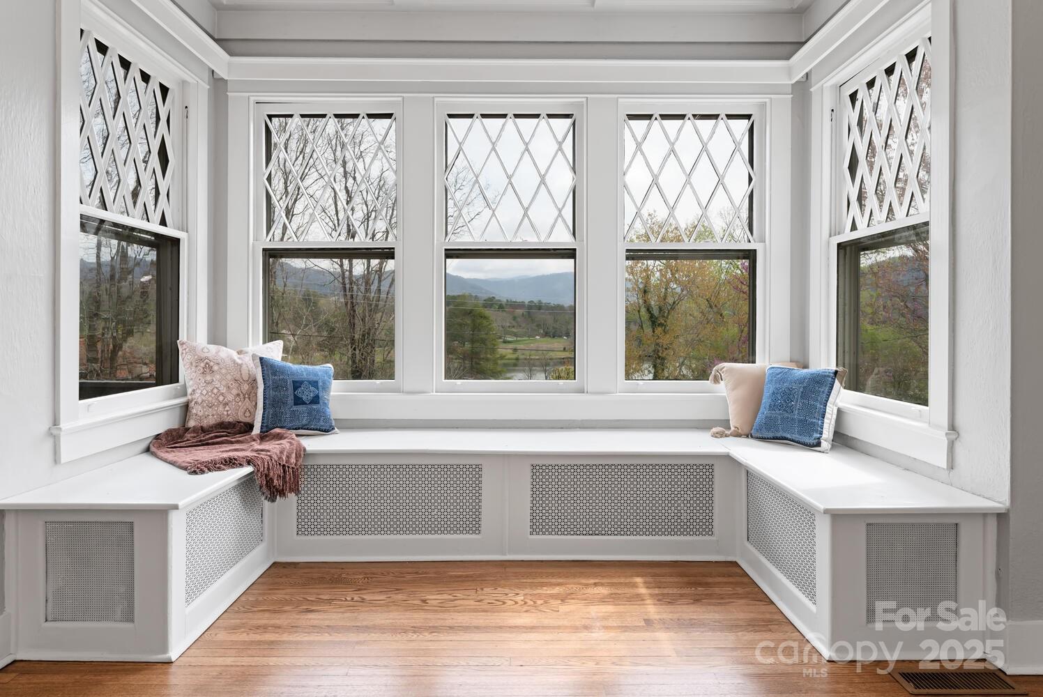 38 Lakeview Road Asheville, NC 28804 - Photo 11 of 35 Gallery Image 11
