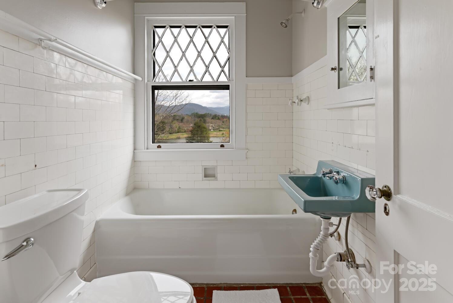 38 Lakeview Road Asheville, NC 28804 - Photo 24 of 35 Gallery Image 24