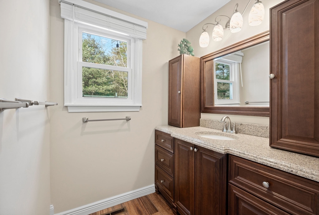 65 Black Oak Road Barnstable, MA 02648 - Photo 18 of 42