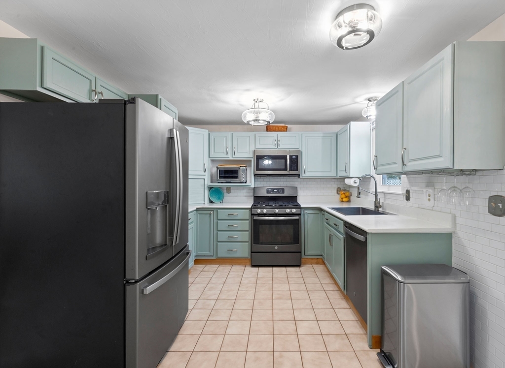 65 Black Oak Road Barnstable, MA 02648 - Photo 10 of 42