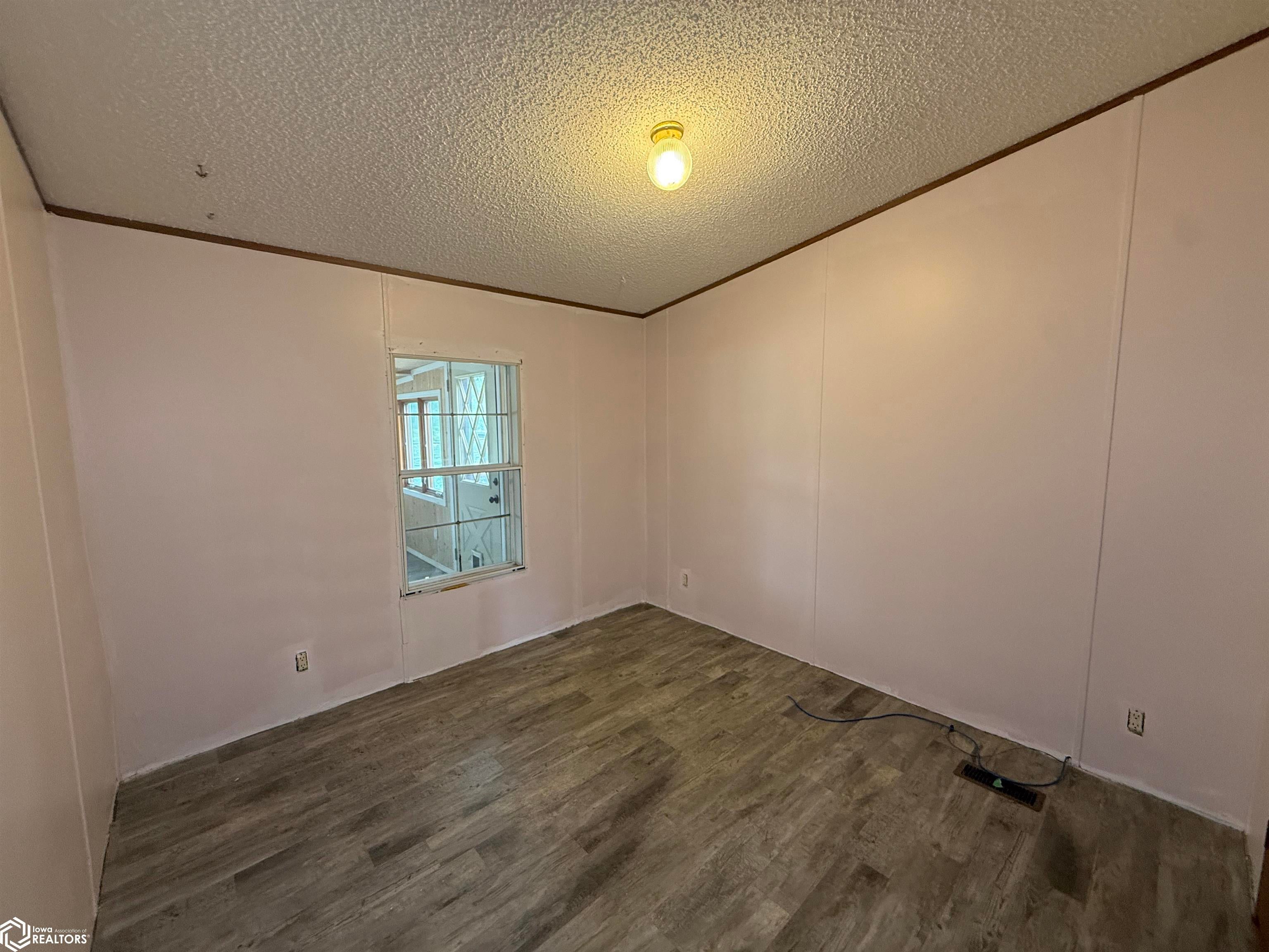 1302 2nd Avenue Decatur, NE 68020 - Photo 31 of 35 Gallery Image 31