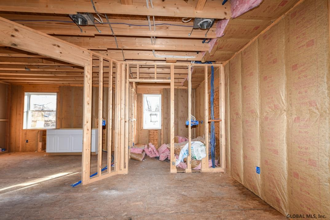 2174 Lenox Road Schenectady, NY 12309 - Photo 9 of 17 Photo 9
