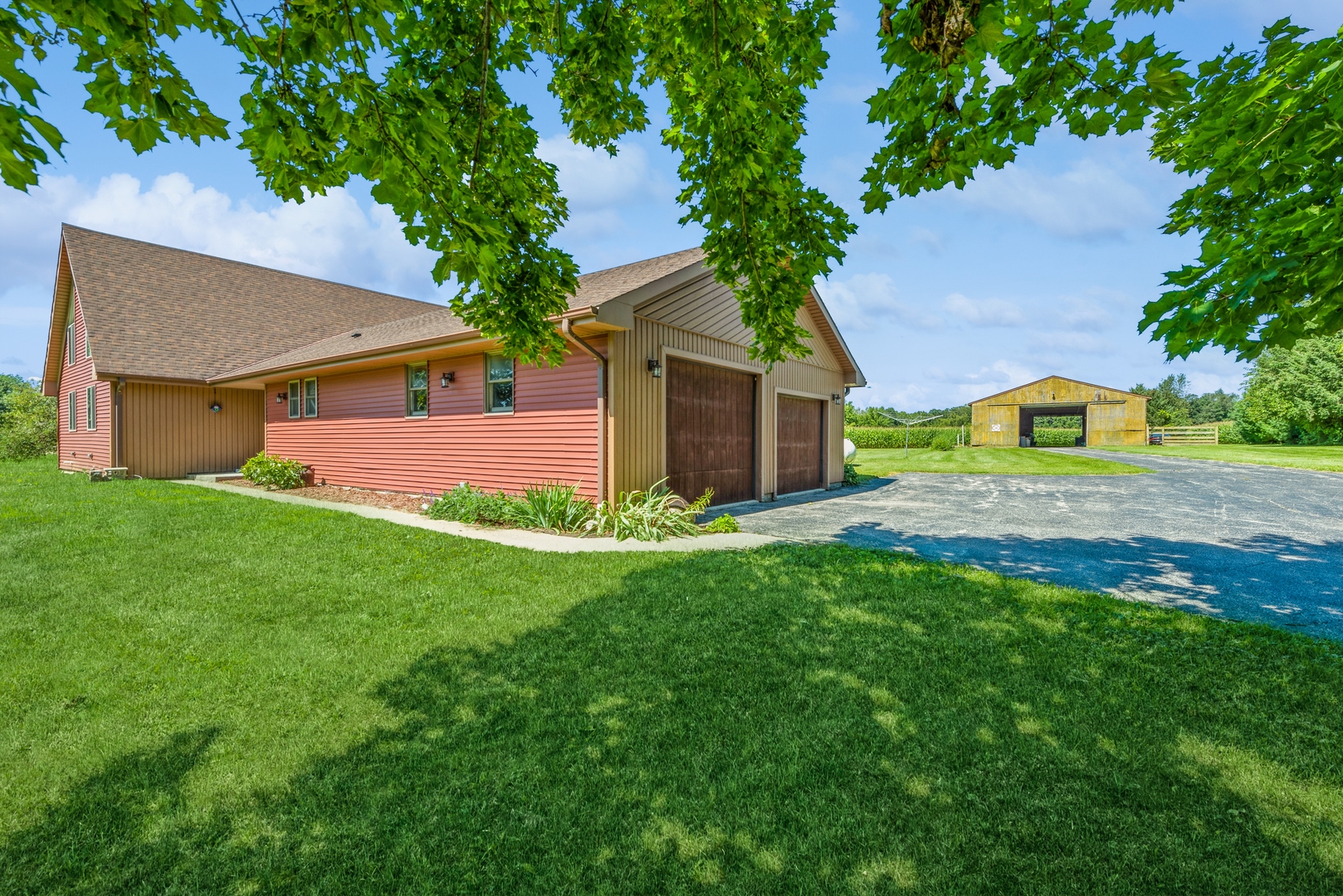 19108 Lincoln Road Harvard, IL 60033 - Photo 8 of 22 a view of an house with backyard and garden