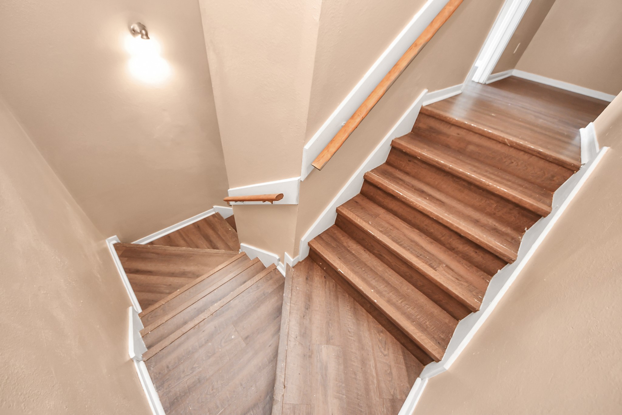 8130 Jutland Road Houston, TX 77033 - Photo 29 of 47 a view of entryway