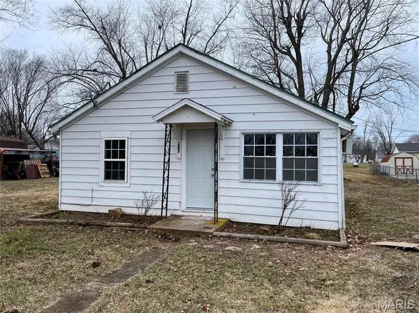 $74,000 | 410 South Oak Avenue, Belle, MO 65013