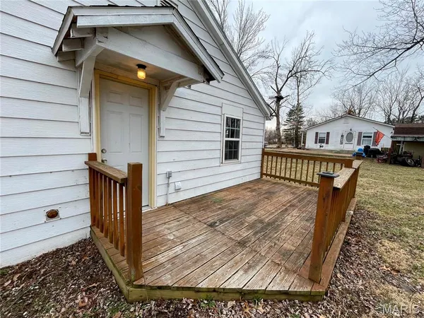 $74,000 | 410 South Oak Avenue, Belle, MO 65013