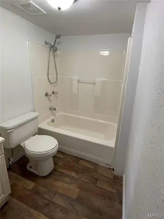 $74,000 | 410 South Oak Avenue, Belle, MO 65013