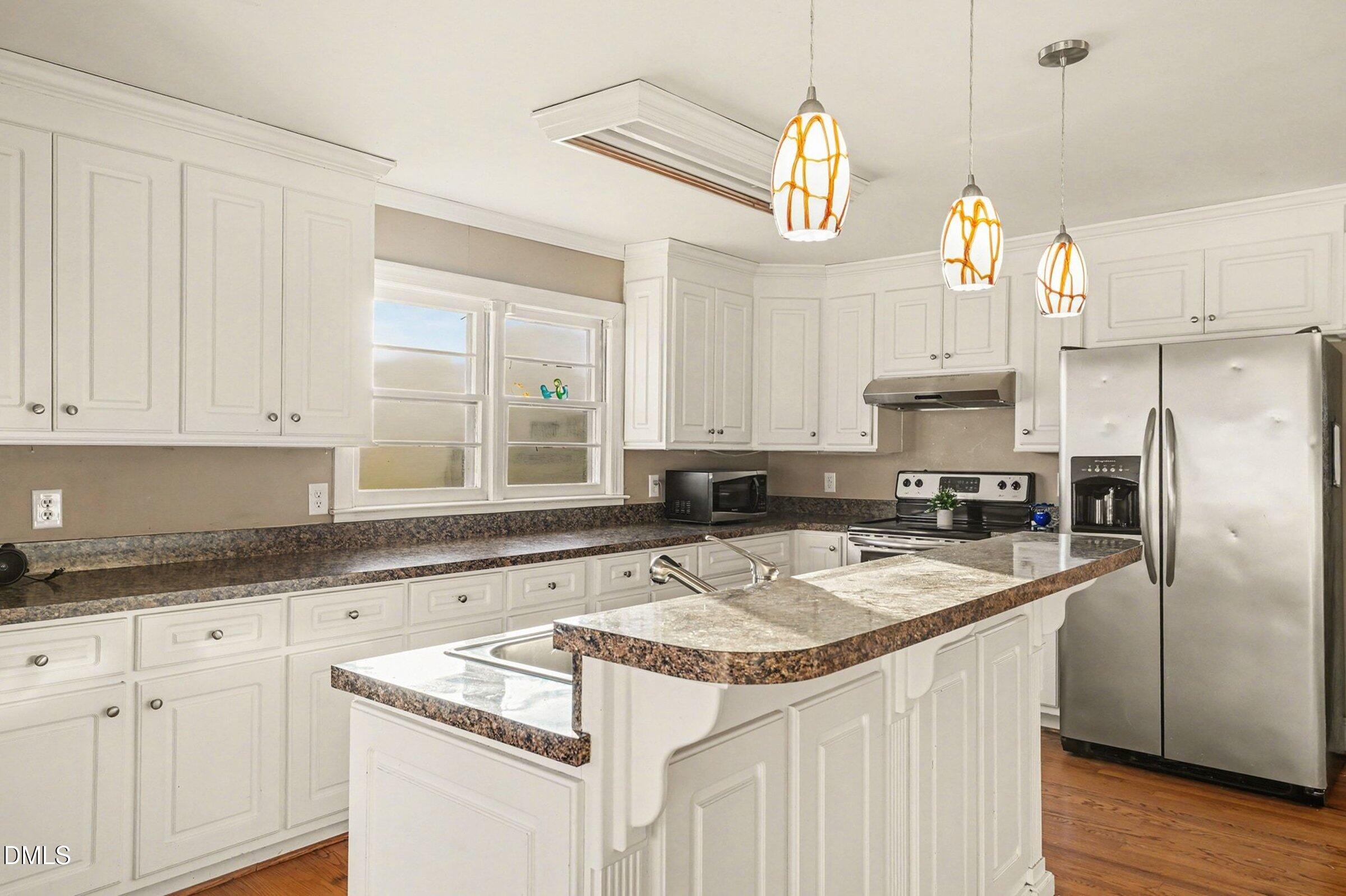 1638 Evans Road Princeton, NC 27569 - Photo 10 of 36 013_file_3003