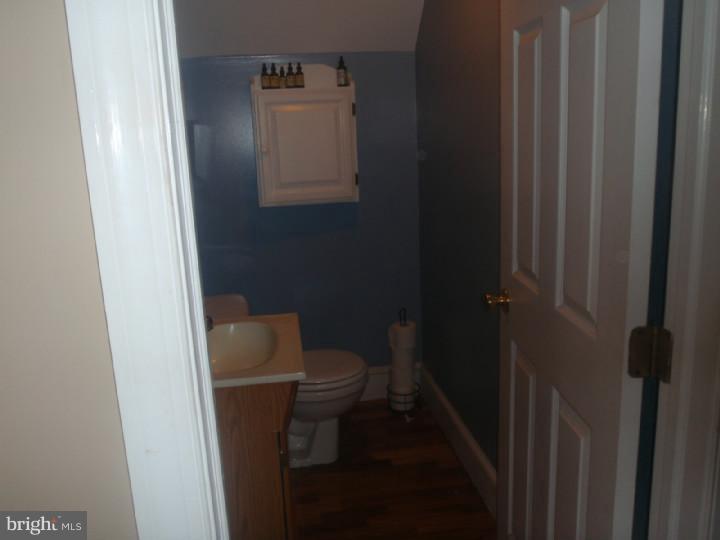 640 North Providence Road Media, PA 19063 - Photo 8 of 23 Half Bath