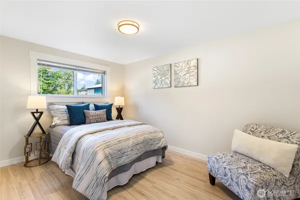 $977,777 | 20103 75th Avenue Northeast, Kenmore, WA 98028