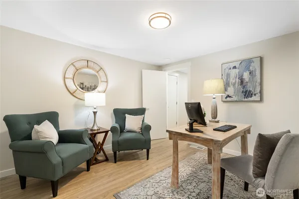 $977,777 | 20103 75th Avenue Northeast, Kenmore, WA 98028