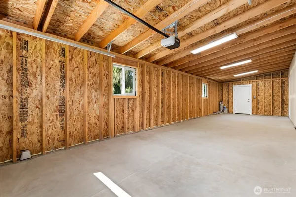 $977,777 | 20103 75th Avenue Northeast, Kenmore, WA 98028