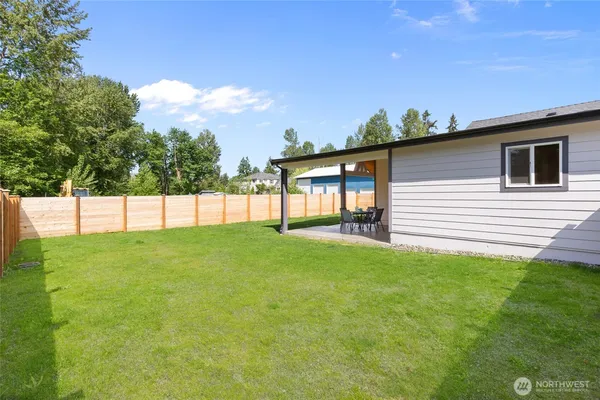 $977,777 | 20103 75th Avenue Northeast, Kenmore, WA 98028