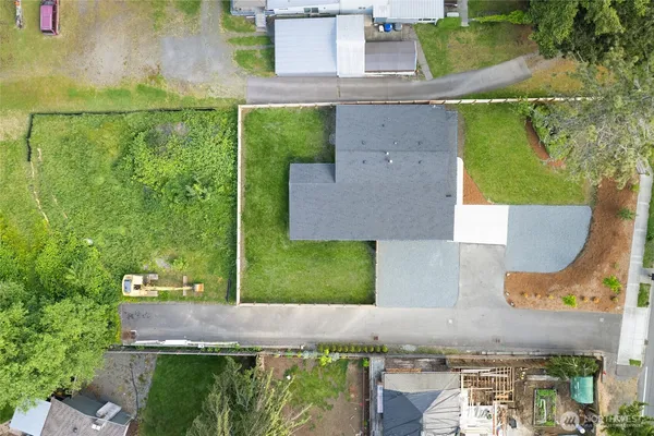 $977,777 | 20103 75th Avenue Northeast, Kenmore, WA 98028