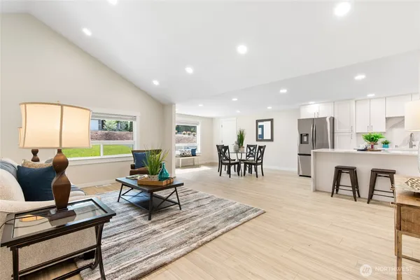 $977,777 | 20103 75th Avenue Northeast, Kenmore, WA 98028