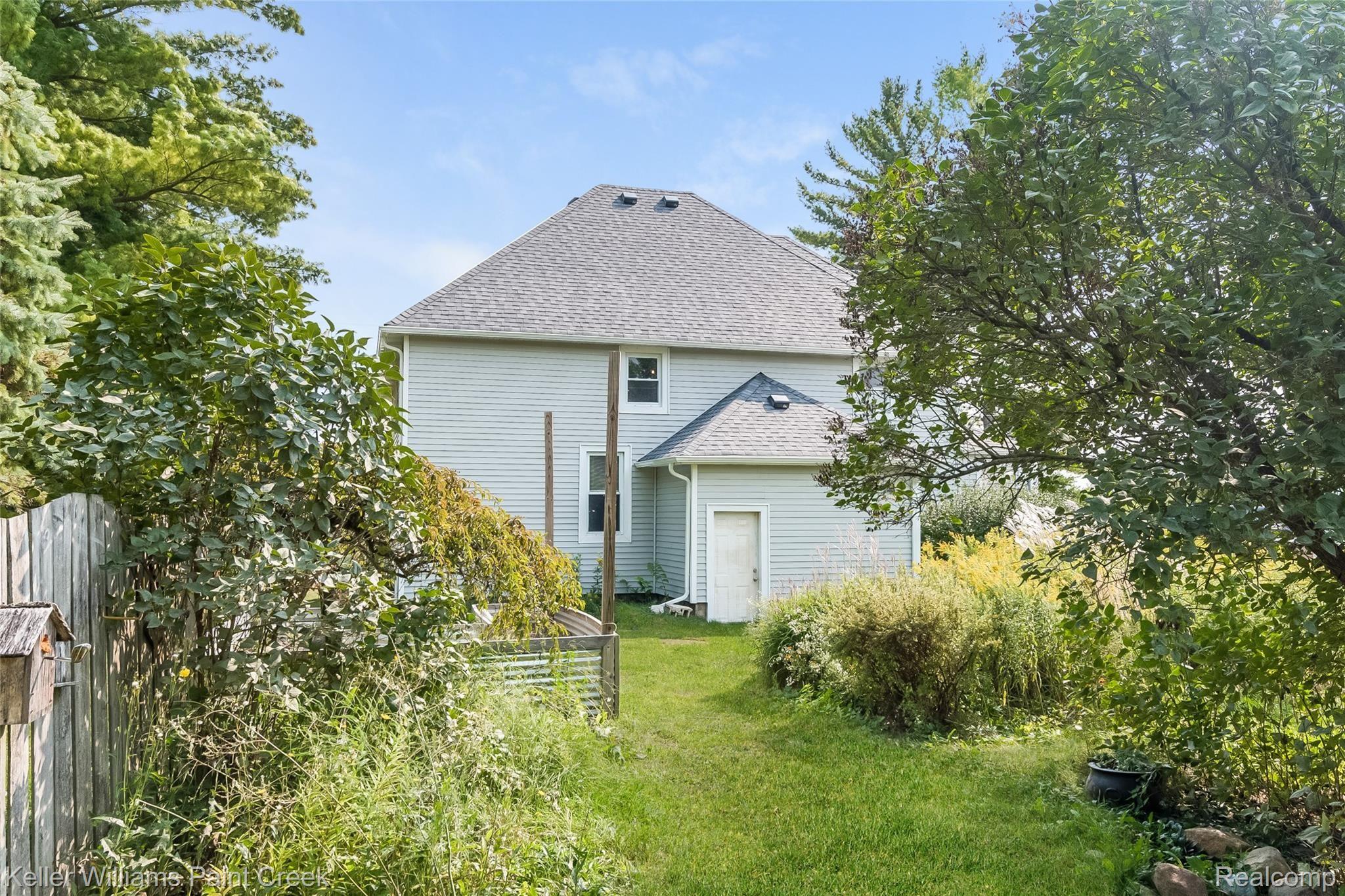 2448 Husak Road Standish, MI 48658 - Photo 39 of 48 038-photo--8603179.jpg