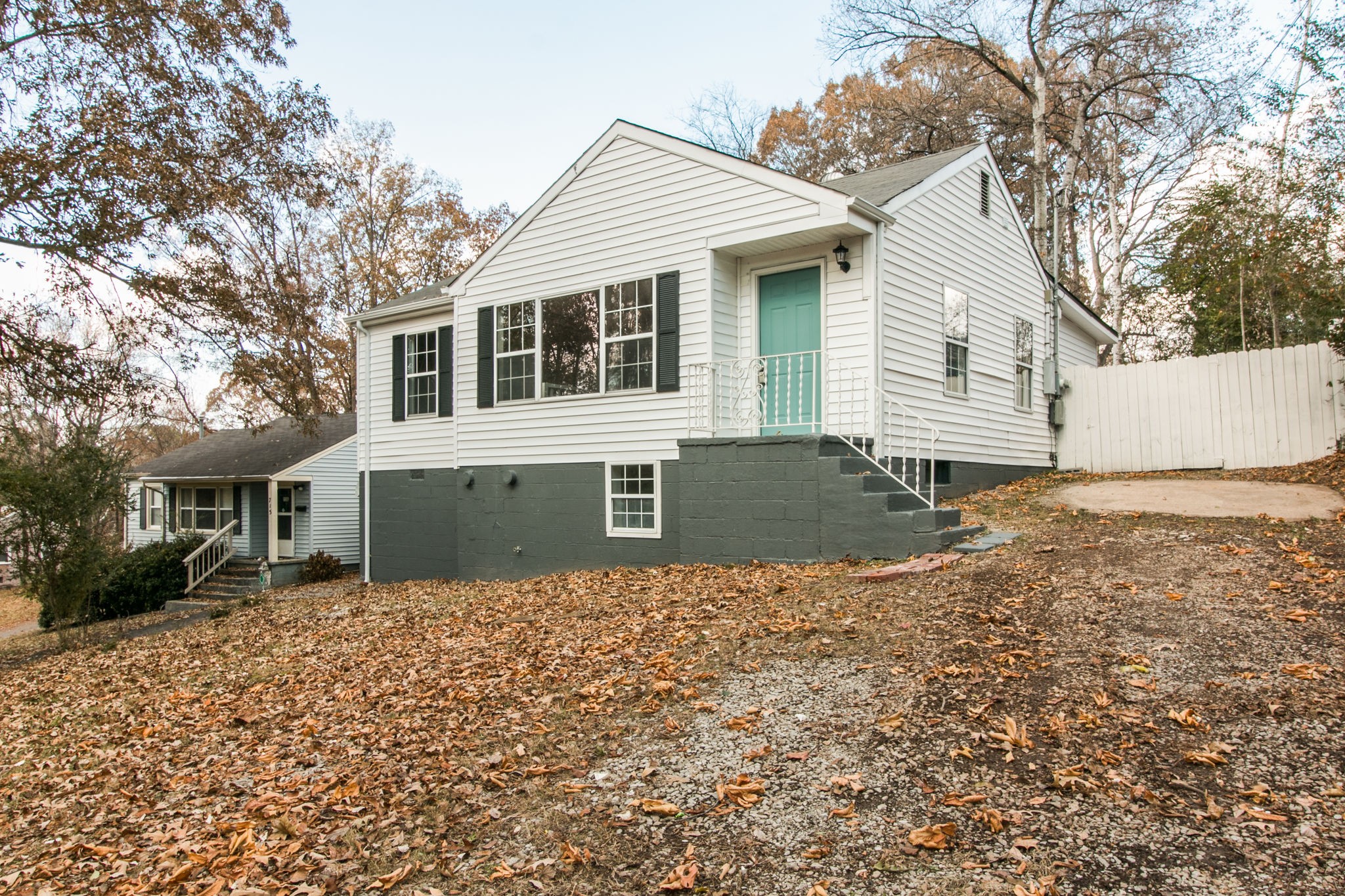 713 Ridgecrest Drive Clarksville, TN 37040 - Photo 3 of 28 Gallery Image 3