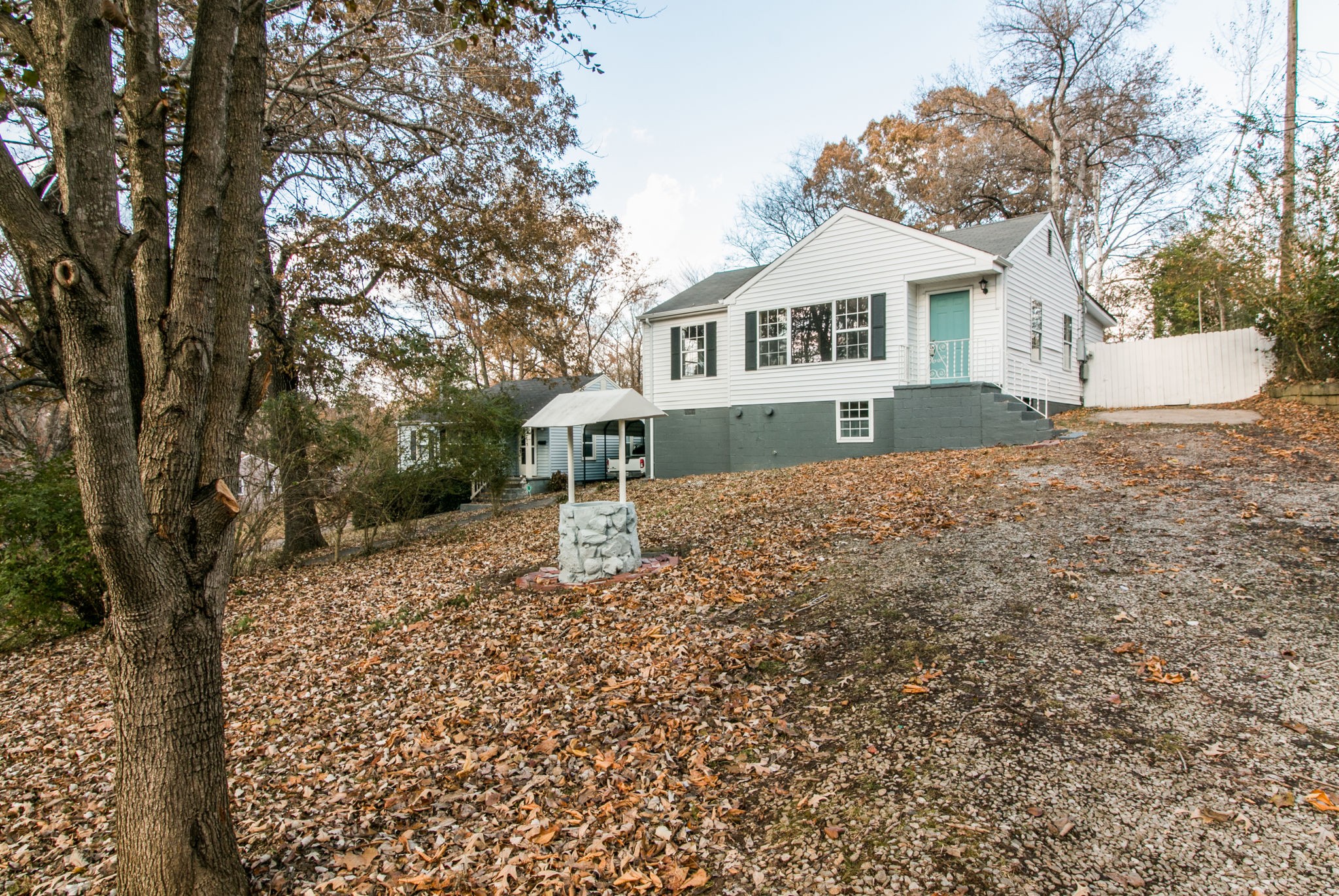 713 Ridgecrest Drive Clarksville, TN 37040 - Photo 4 of 28 Gallery Image 4