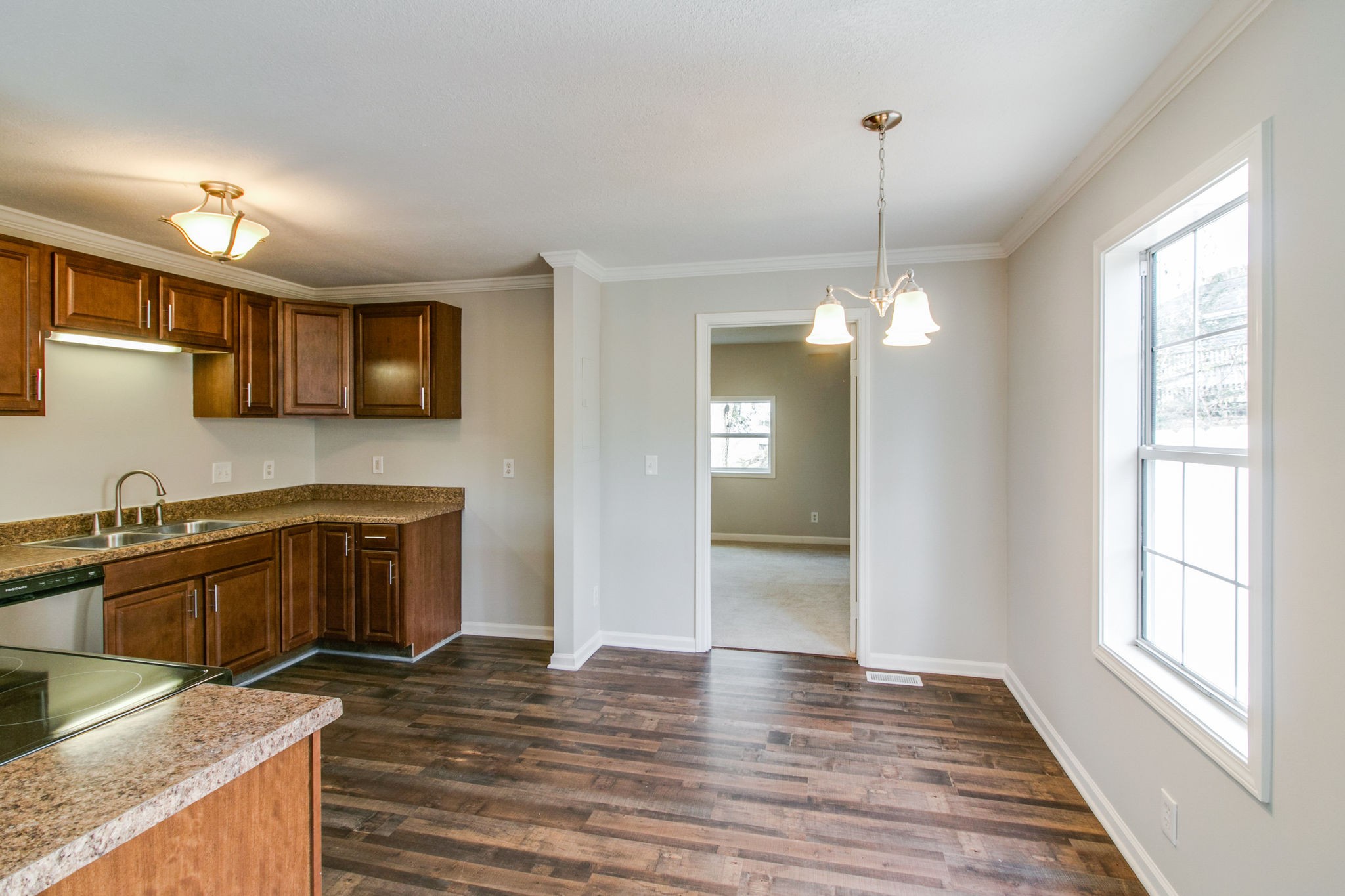713 Ridgecrest Drive Clarksville, TN 37040 - Photo 10 of 28 Gallery Image 10