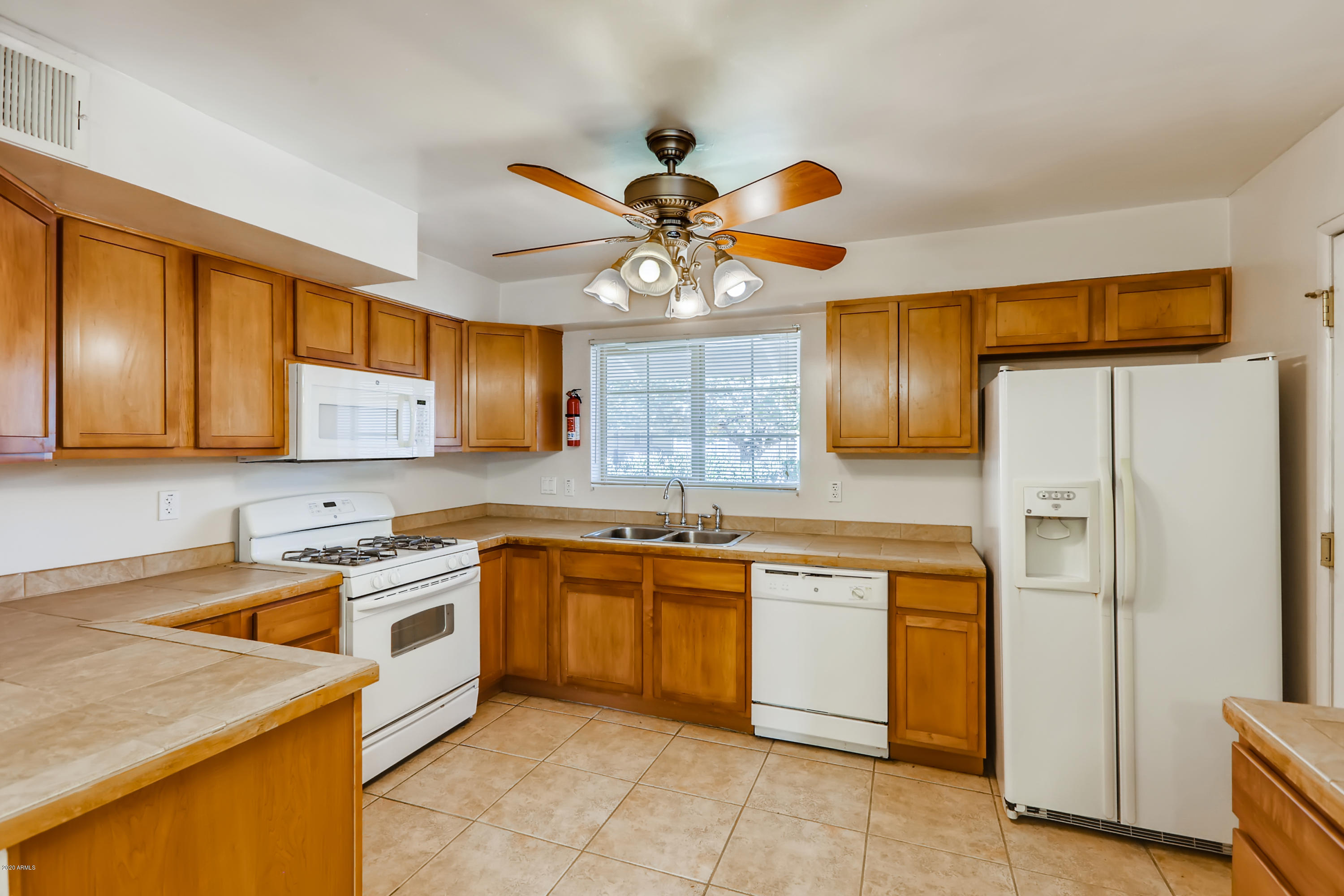 3816 West Lamar Road Phoenix, AZ 85019 - Photo 10 of 29