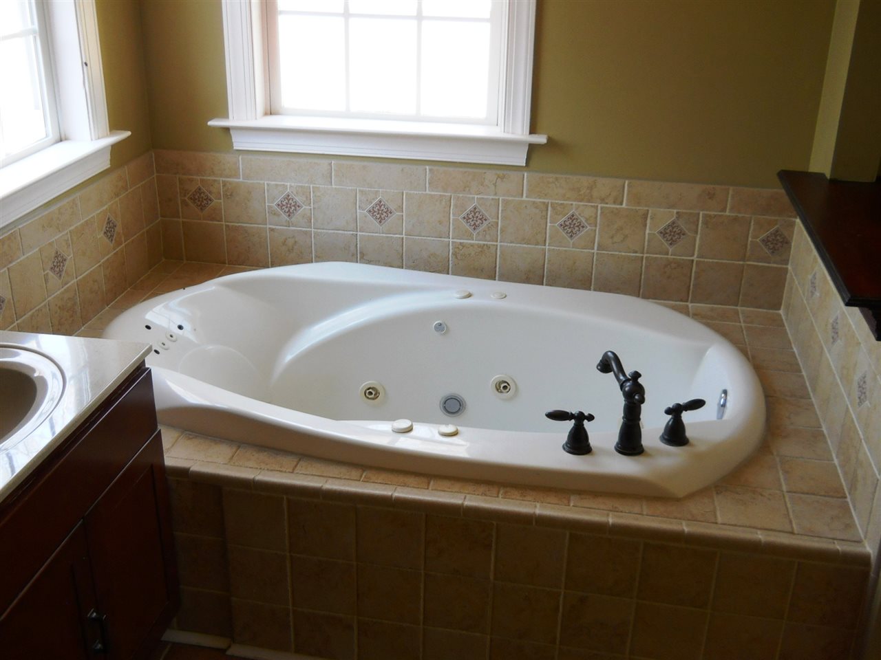 2938 Middlebrook Road Staunton, VA 24401 - Photo 10 of 38 a bathroom with a bathtub