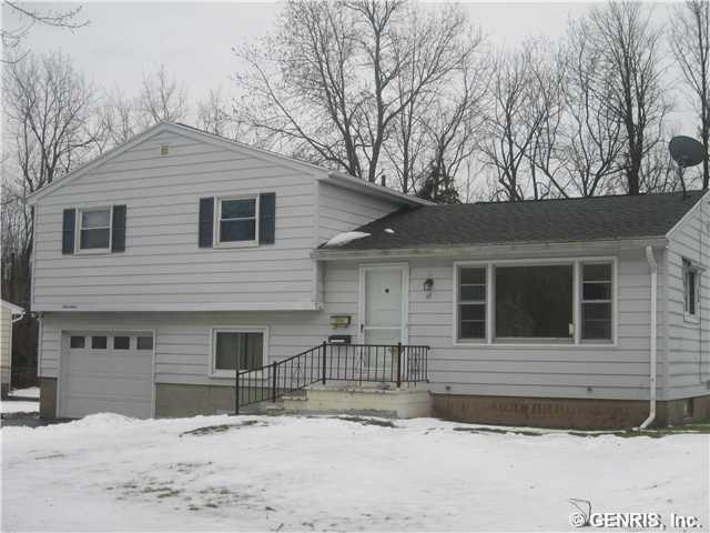 17 Ruth Ellen Way Gates, NY 14624 - Photo 1 of 1 Exterior Front Quiet Street, great new roof