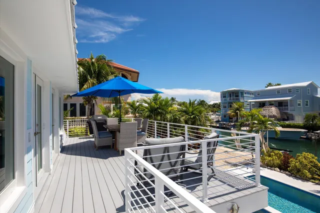 $2,800,000 | 680 Cruikshank Lane, Summerland Key, FL 33042