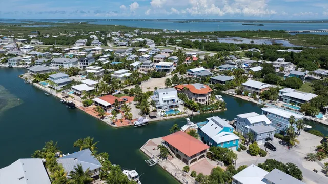 $2,800,000 | 680 Cruikshank Lane, Summerland Key, FL 33042