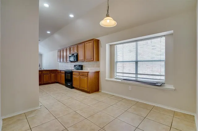 $1,900 | 5137 Bayridge Court, Fort Worth, TX 76179