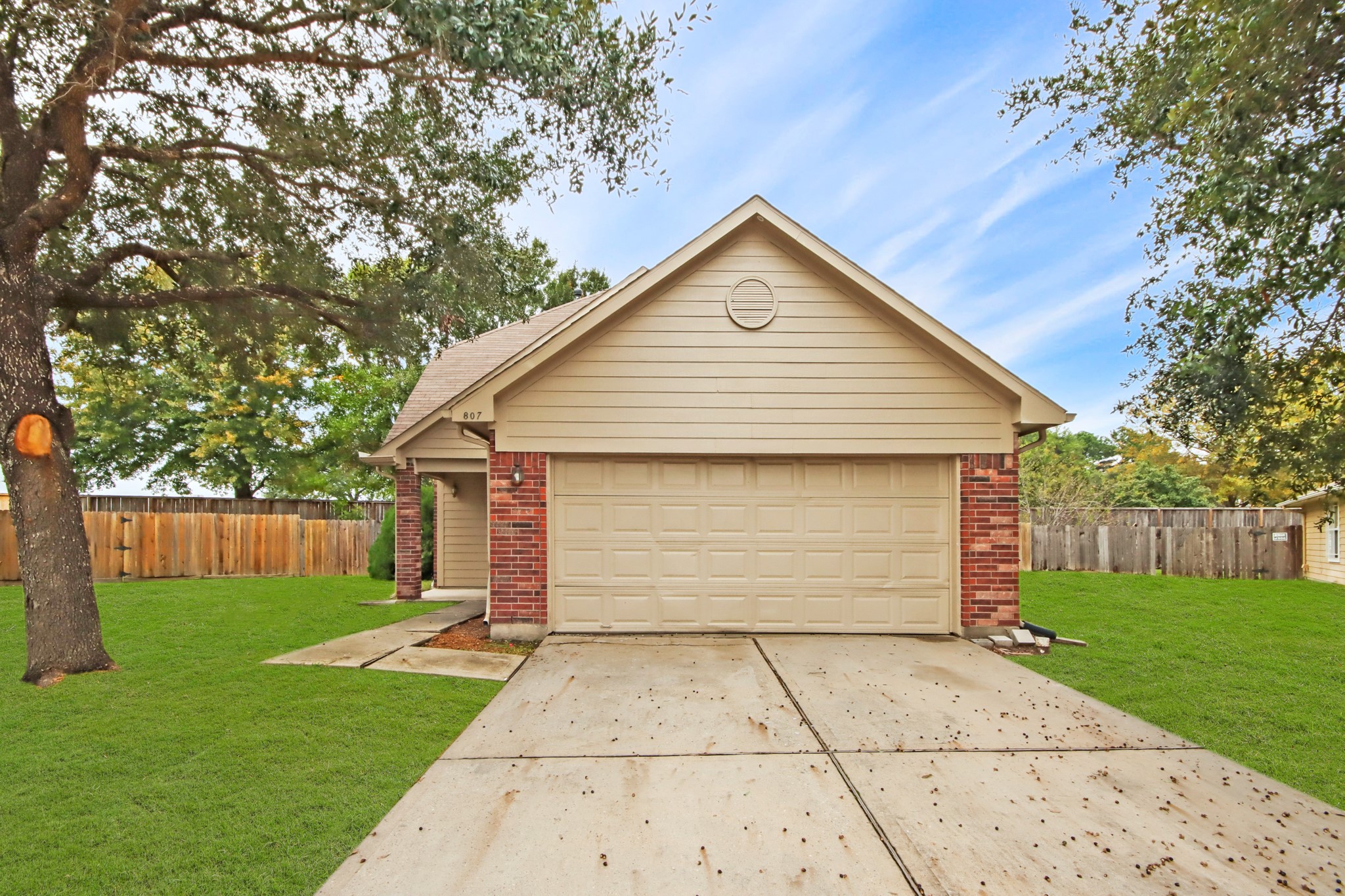 807 Sycamore Ridge Lane Houston, TX 77073 - Photo 2 of 18 Gallery Image 2