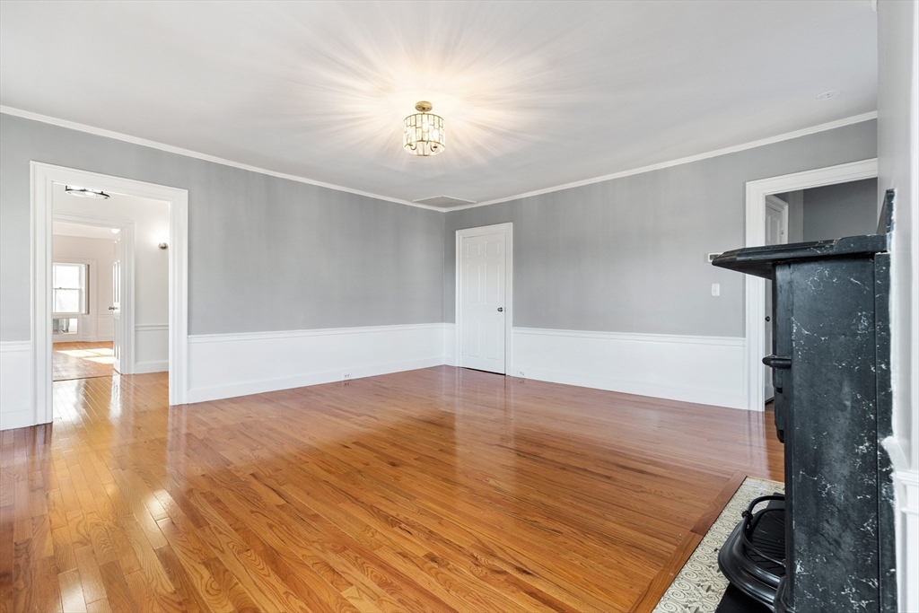 31 Washington Square, Unit 3 Salem, MA 01970 - Photo 12 of 40