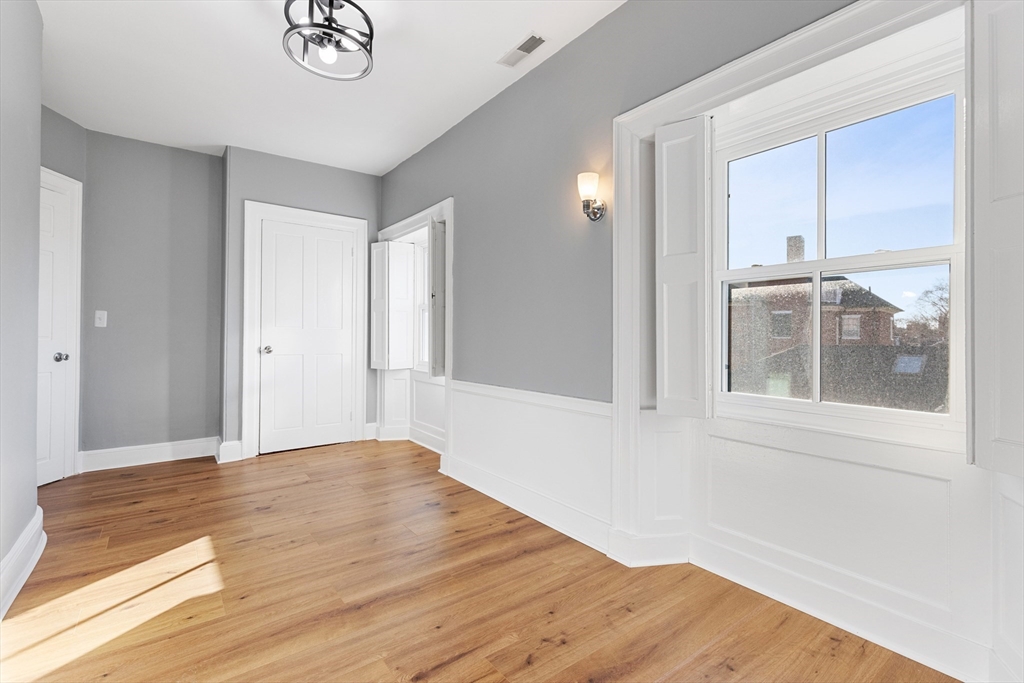 31 Washington Square, Unit 3 Salem, MA 01970 - Photo 24 of 40