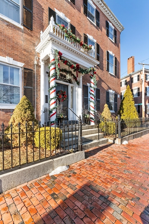 31 Washington Square, Unit 3 Salem, MA 01970 - Photo 32 of 40