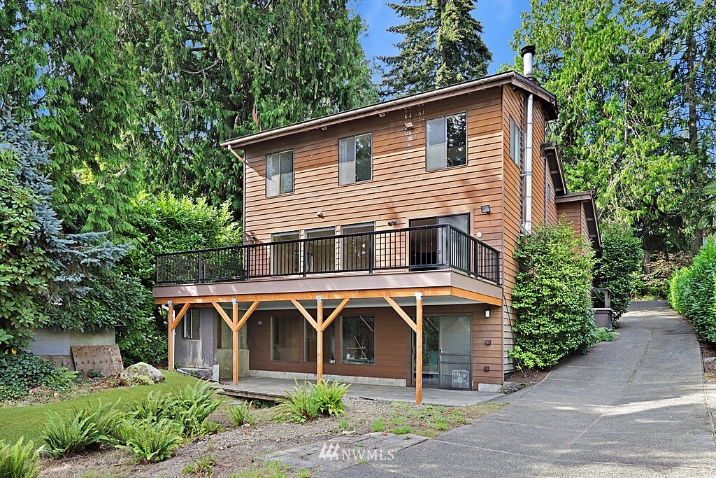 3450 Evergreen Point Road Medina, WA 98039 - Photo 3 of 23