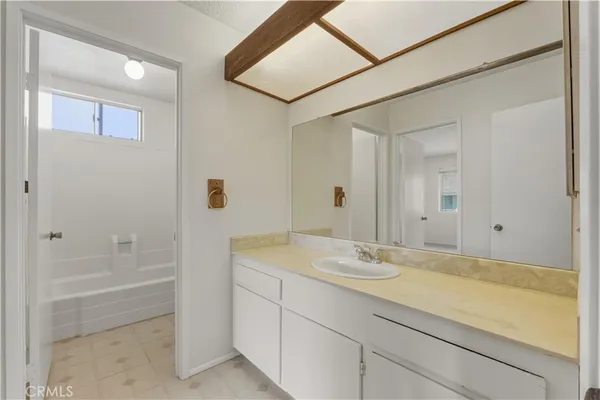 $399,500 | 995 Amistad Place, Unit D, El Cajon, CA 92019