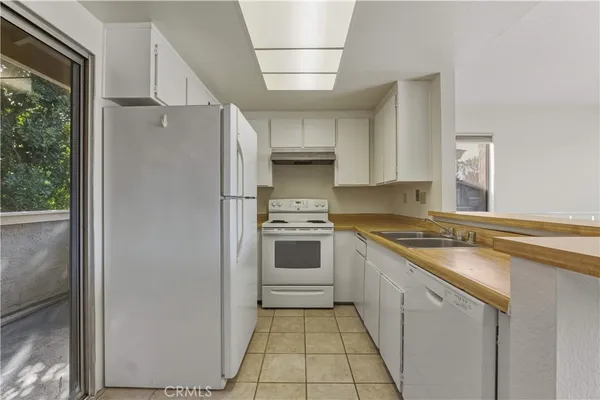 $399,500 | 995 Amistad Place, Unit D, El Cajon, CA 92019