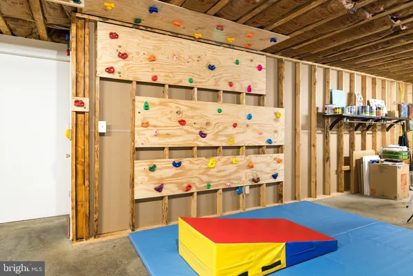 $549,000 | 232 Oakmont Estates Drive, Franklin, WV 26807