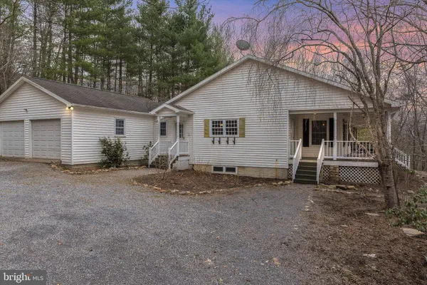 $549,000 | 232 Oakmont Estates Drive, Franklin, WV 26807