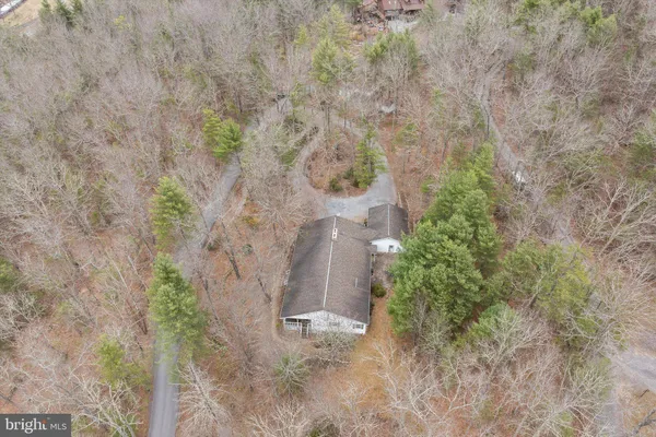 $549,000 | 232 Oakmont Estates Drive, Franklin, WV 26807