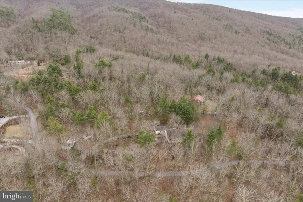 $549,000 | 232 Oakmont Estates Drive, Franklin, WV 26807