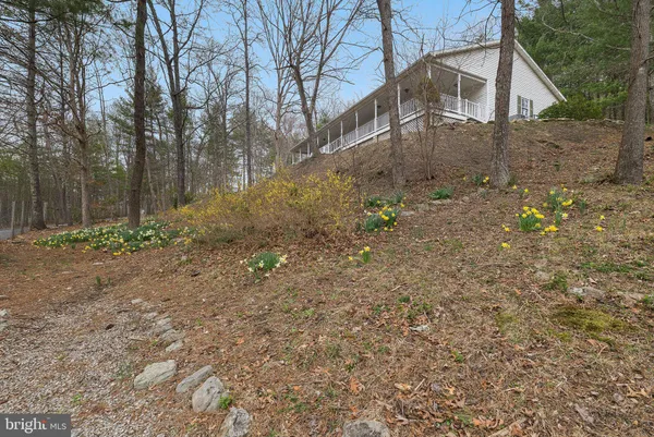 $549,000 | 232 Oakmont Estates Drive, Franklin, WV 26807