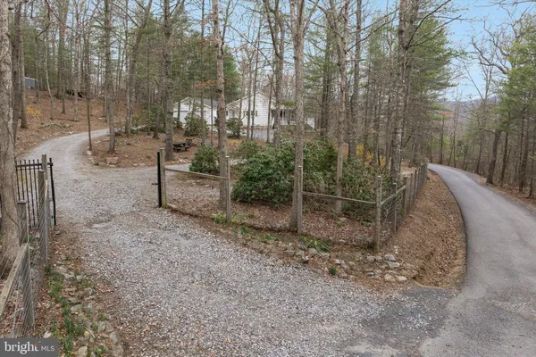 $549,000 | 232 Oakmont Estates Drive, Franklin, WV 26807