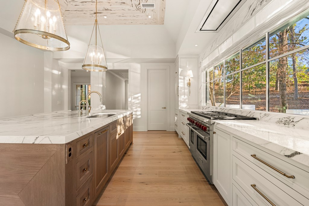 6227 Waterford Road Columbus, GA 31904 - Photo 11 of 77 Custom Soft Close Cabinetry
